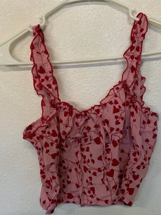 Tops - Red Floral Ruffle Crop Top